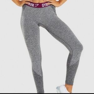 🦈 Gymshark 🦈 Plum Flex Leggings Medium